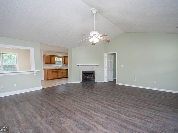 5th image of 703 New Hutchinson Mill Rd