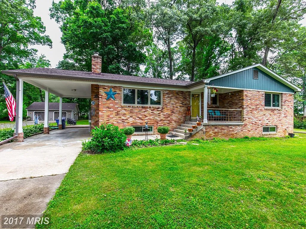 10160 Dogwood Dr photo 1