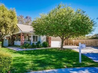 23701 Cameron Ct, Santa Clarita, CA 91354