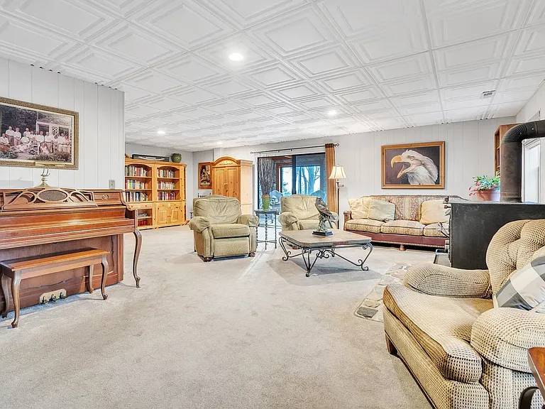 888 White Oak Mountain Rd — Photo 14