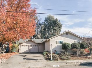 2532 Mimosa St, Santa Rosa, CA 95405