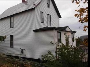 1002 2nd St, Hancock, MI 49930