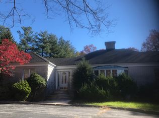 24 Battle Ridge Trl, Totowa, NJ 07512