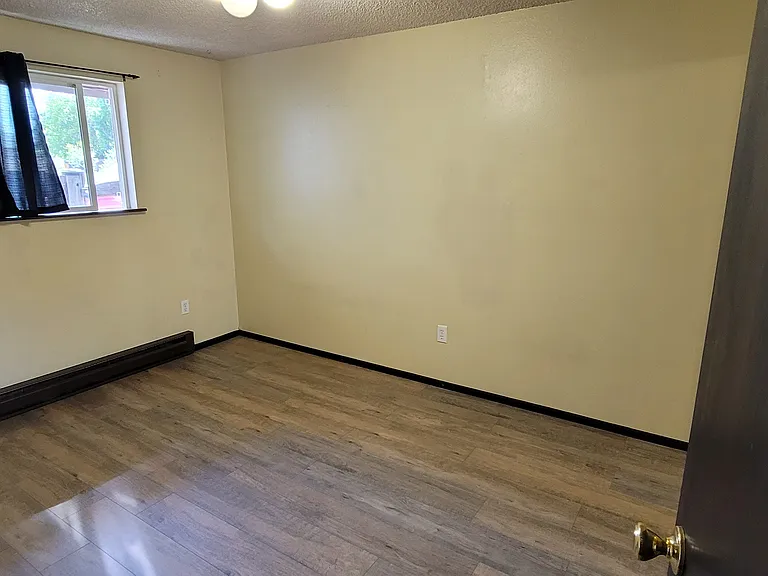 5405 N Crestline St #3 — Photo 9