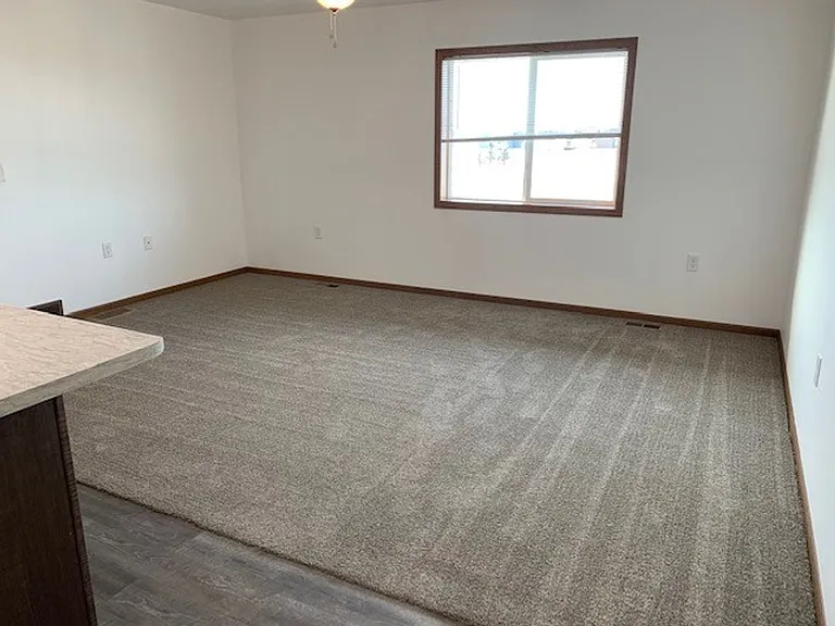 1500 N Main Ave — Photo 3