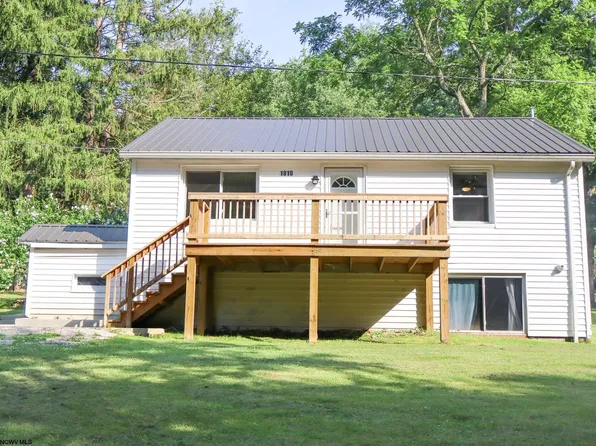 1810 Cassville Mount Morris Rd, Morgantown, WV 26501