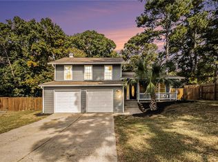 862 Brandlwood Way NW, Lilburn, GA 30047