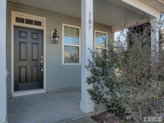 4th image of 107 Holly Blossom Dr