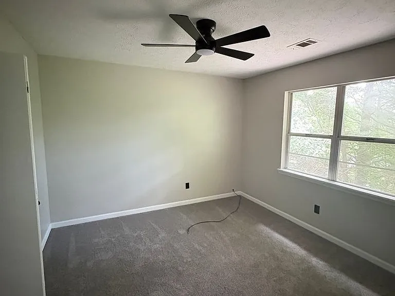 4748 Chariot Dr — Photo 5