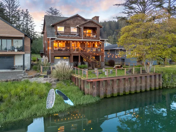 6925 Parker St, Pacific City, OR 97135