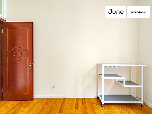 3rd image of 140 W 109th St #3-C