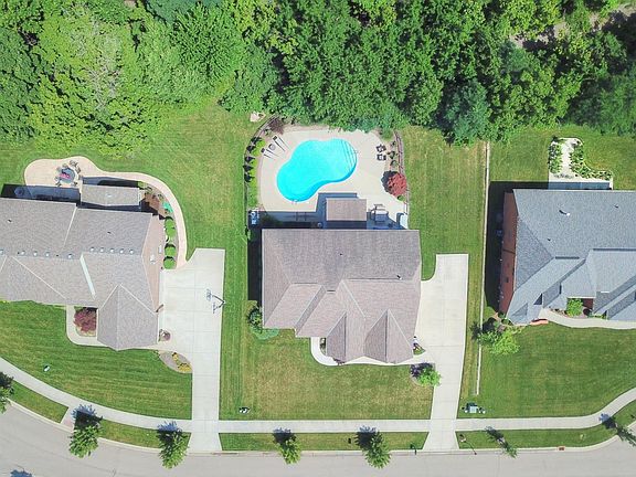 5th image of 1692 Kings Ct