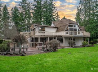 24211 SE 380th St, Enumclaw, WA 98022