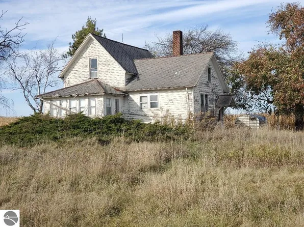 1732 W Jordan Rd, Mount Pleasant, MI 48858