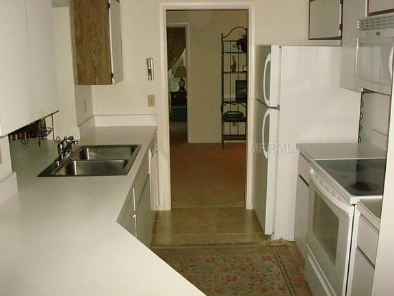 3rd image of 2198 Bramblewood Dr N