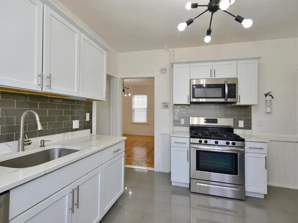 24 Rector Rd Floor 2, Mattapan, MA 02126