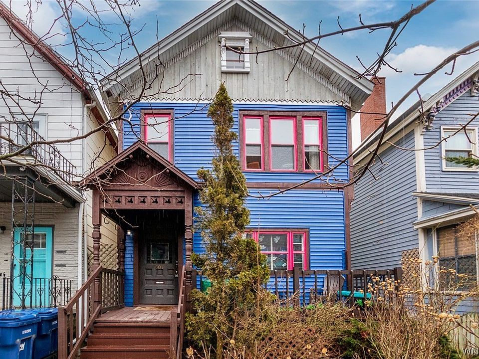 1st image of 301 Pennsylvania St