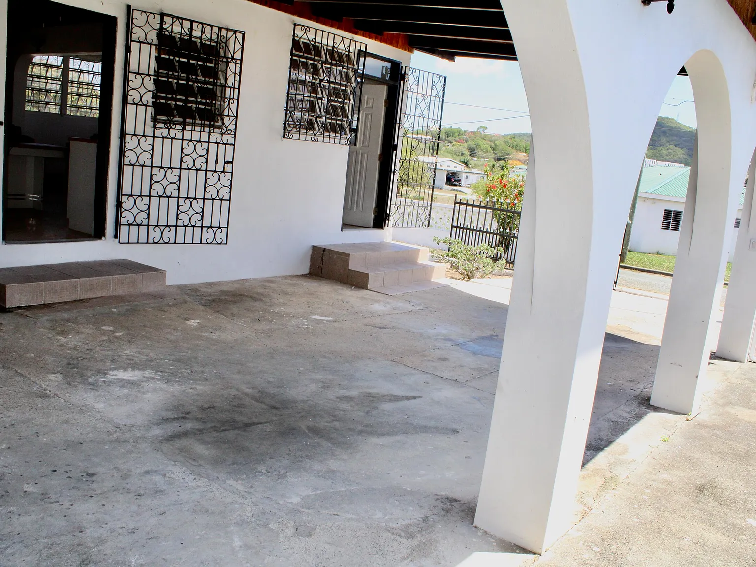 2 bed, 1900 sqft, $1,800 — Photo 3