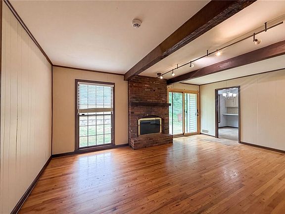 3rd image of 6916 N Overland Dr