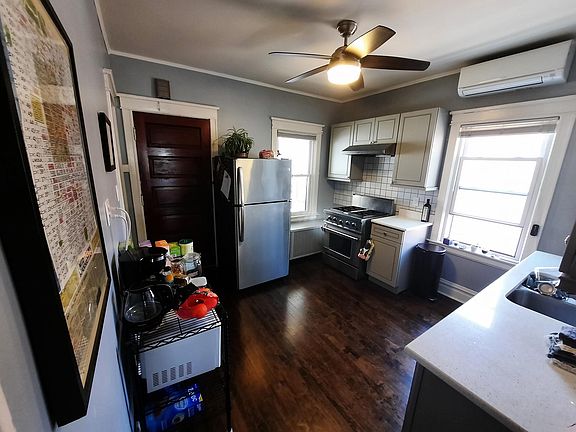 5th image of 333 Elgin Ave #2