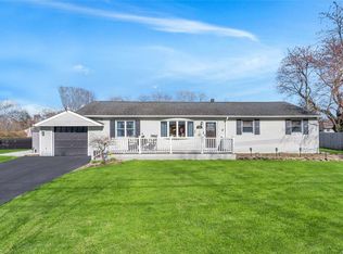 791 Belmore Ave, Islip Terrace, NY 11752