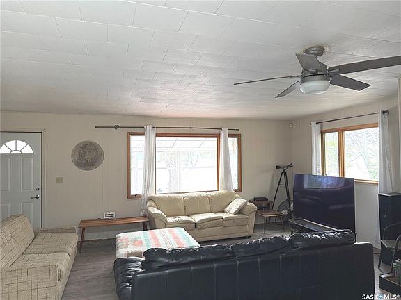5th image of 66 Pasqua Lake ROAD