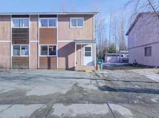 7831 Snow View Dr, Anchorage, AK 99507