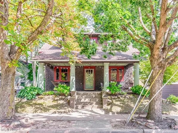 93 Everett Ave, Akron, OH 44302