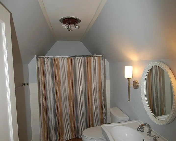 917 Skyline Dr — Photo 5