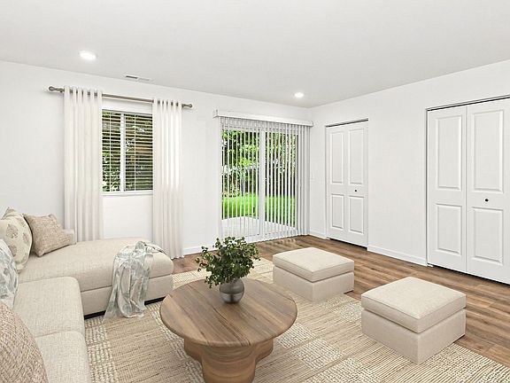 3rd image of 586 Orchard Ave