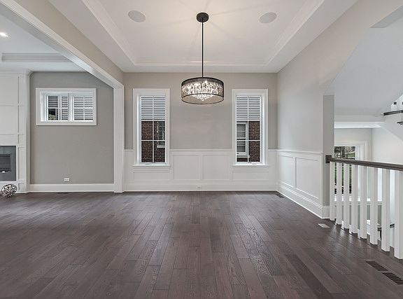 3rd image of 127 Ann St