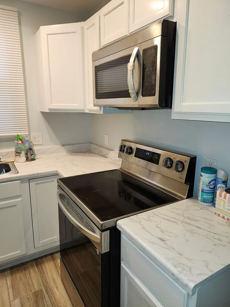 Building Photo - 4420 Furley Ave #1
