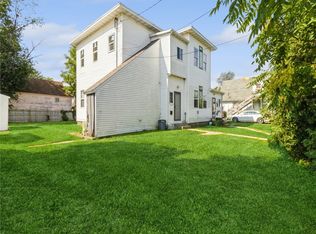 501 N 2nd Ave W, Newton, IA 50208