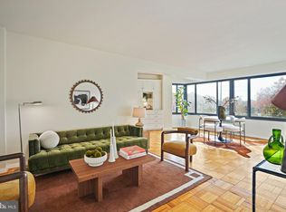 Crestview Condo, Washington, DC 20016