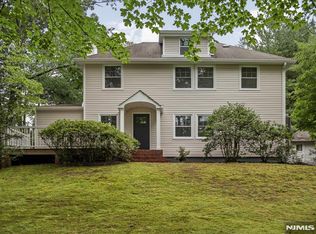 72 Fremont Ave, Park Ridge, NJ 07656