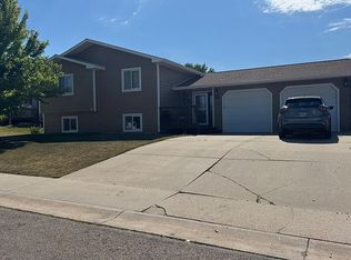 2911 Greenwood Trl, Sturgis, SD 57785