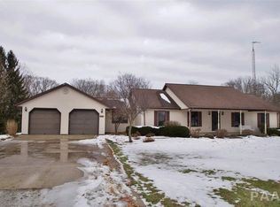 11217 W Maple Ridge Rd, Glasford, IL 61533