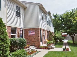 347 S Crooks Rd UNIT 4-1, Clawson, MI 48017