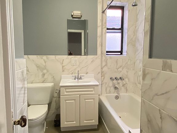 5th image of 1905 Avenue N #5B