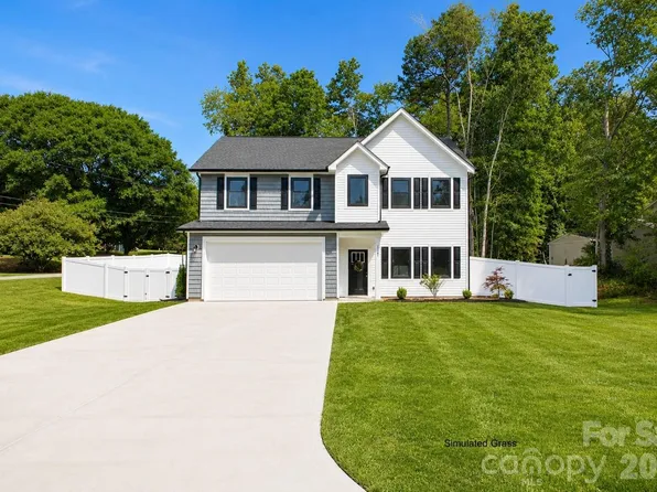 4147 2nd St NE, Hickory, NC 28601