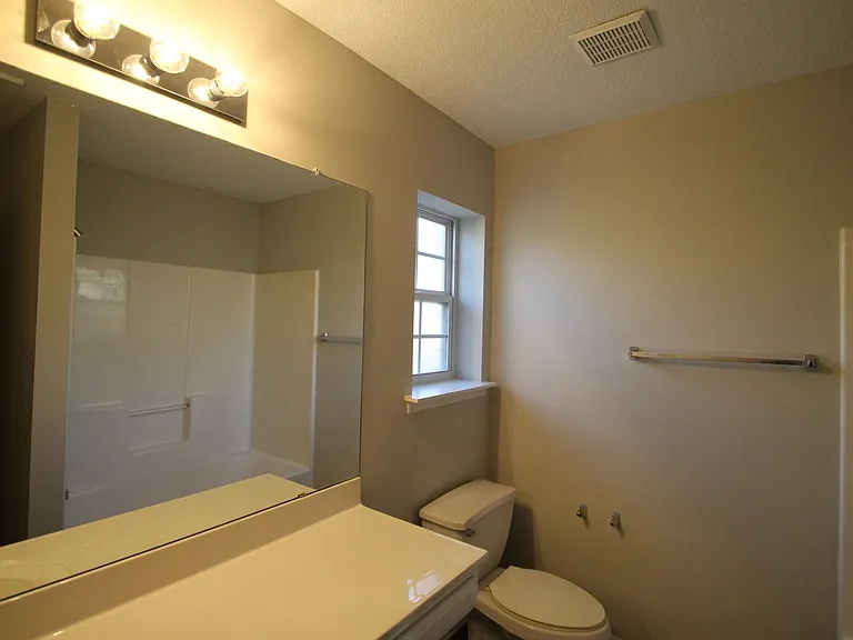 8065 Kennet Ln — Photo 11