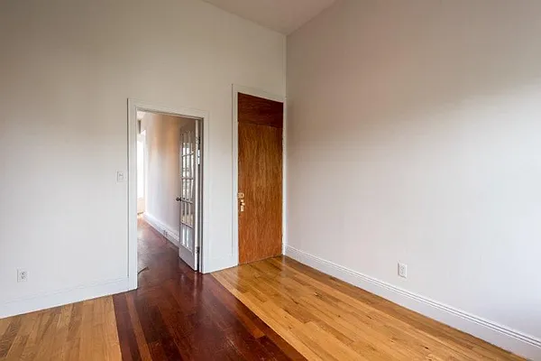 Rented by Nooklyn NYC LLC | media 10