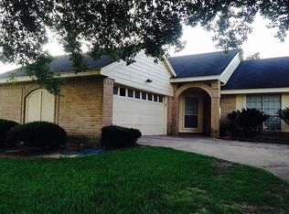 7923 Manzano Dr, Houston, TX 77083