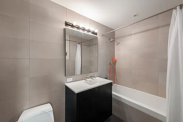 Rented by Nest Seekers International | media 7