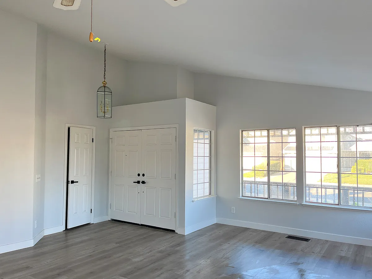 Building Photo - 5040 Wagon Wheel Way
