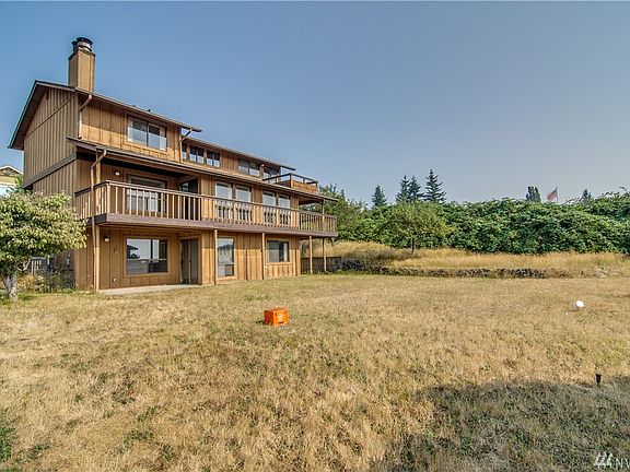 2nd image of 2215 Sunset Dr W