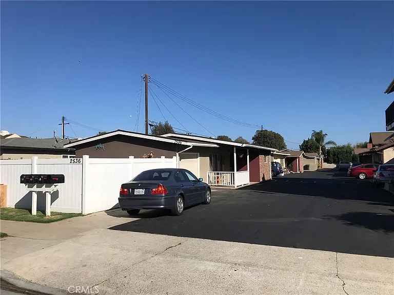 2536 Orange Ave #F — Photo 6