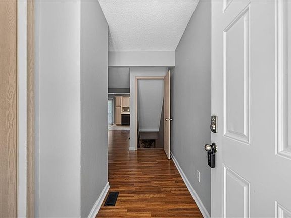 4th image of 3529 NE Austin Dr