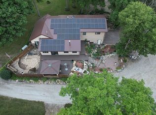 2767 Deere Rd, Waterloo, IA 50701