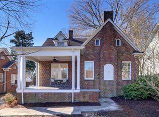 903 W McGee St, Greensboro, NC 27403
